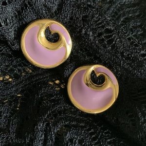 Vintage Lavender Pinkish & Gold Tone Clip On Earrings Woman’s Jewelry Round